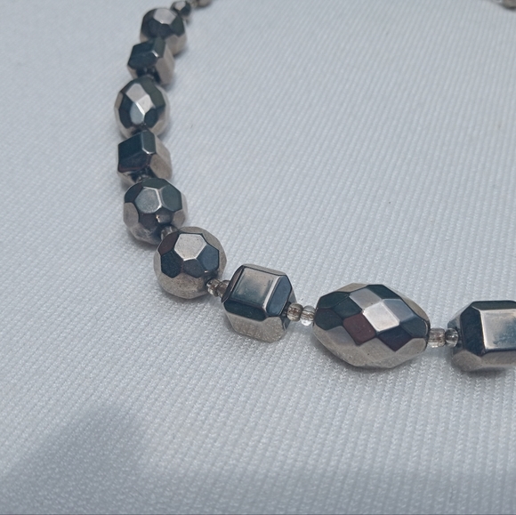 Vtg Metallic Bead Necklace 16" - Picture 7 of 10